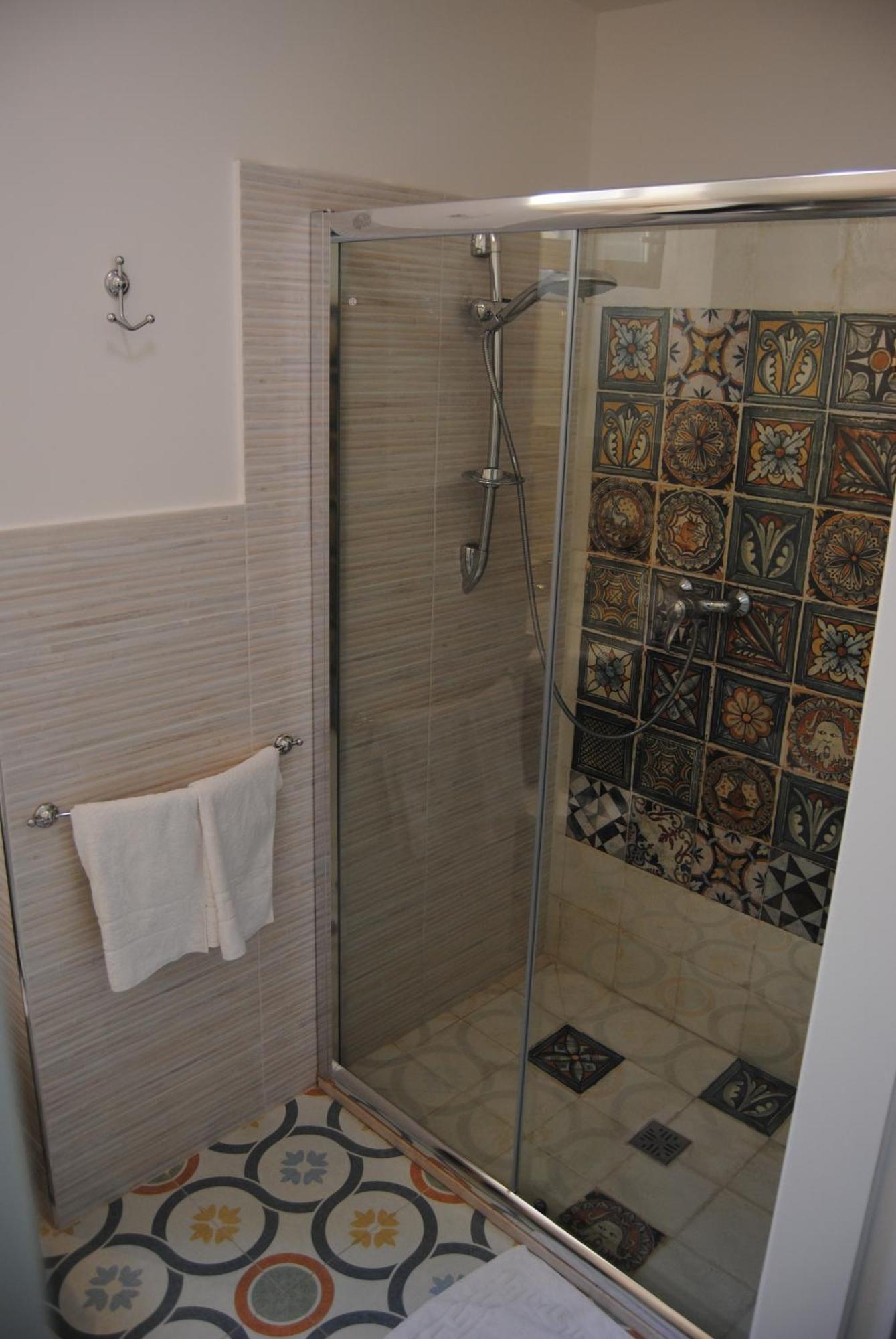 B & B Palazzo Maestro & Corte Maestro Rooms Gallipoli Szoba fotó