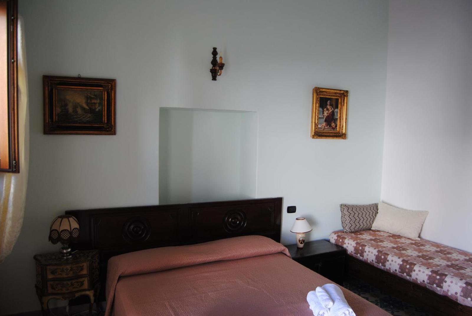 B & B Palazzo Maestro & Corte Maestro Rooms Gallipoli Szoba fotó
