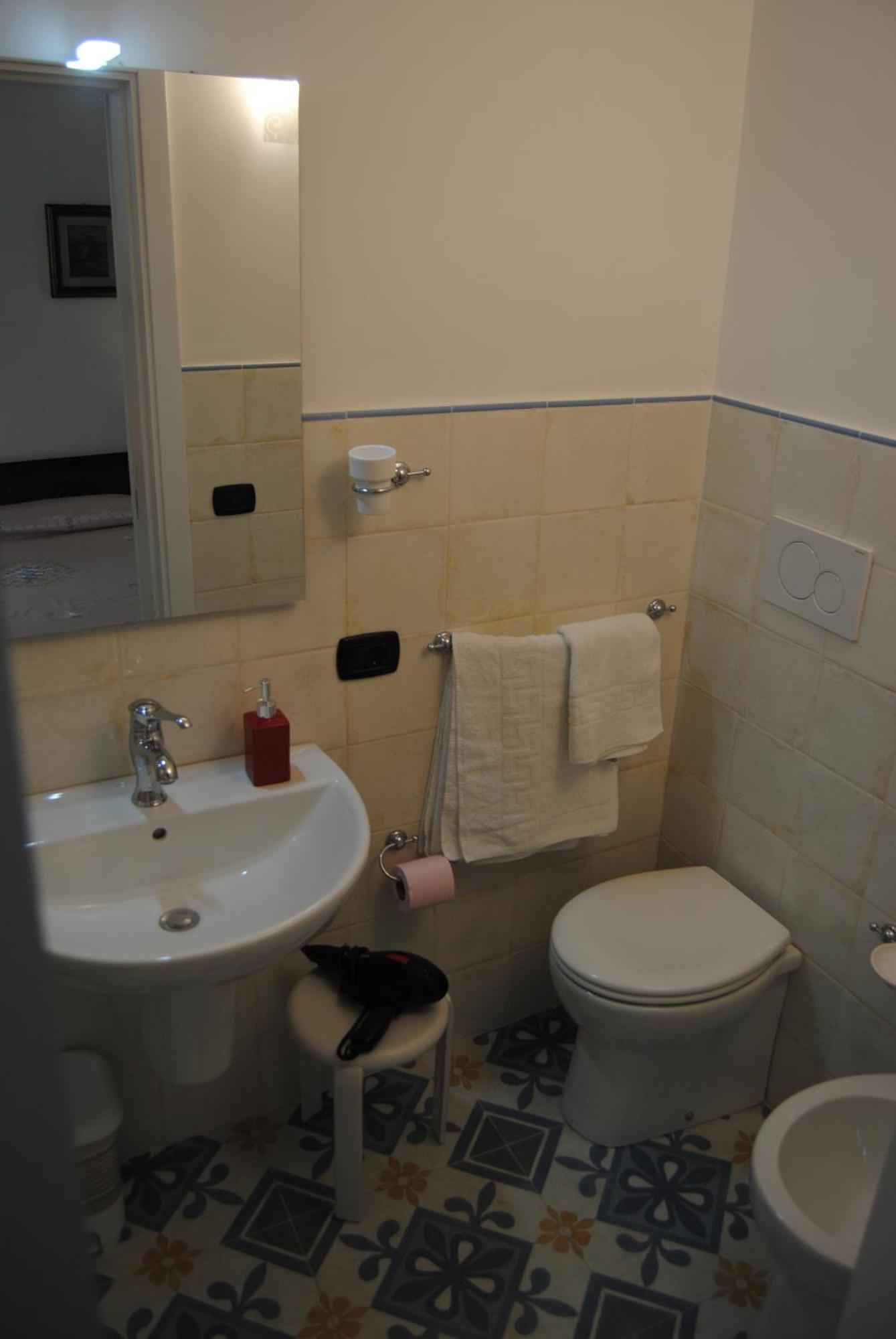 B & B Palazzo Maestro & Corte Maestro Rooms Gallipoli Szoba fotó