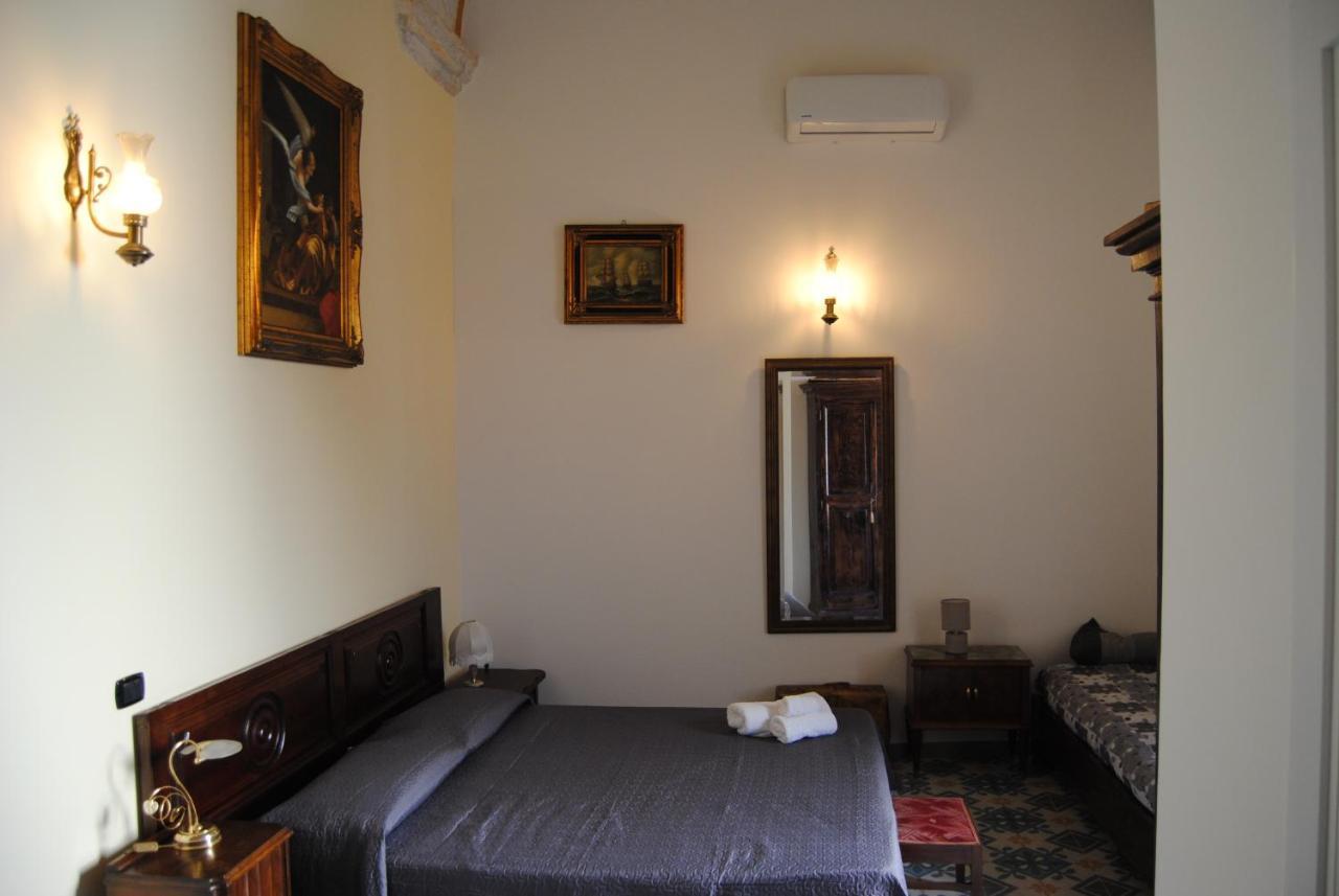 B & B Palazzo Maestro & Corte Maestro Rooms Gallipoli Kültér fotó